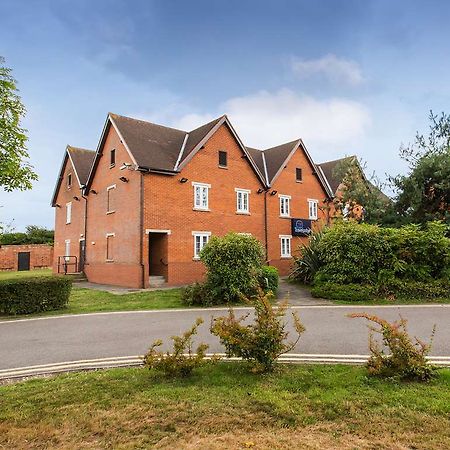 Travelodge Basildon Уикфорд Екстериор снимка